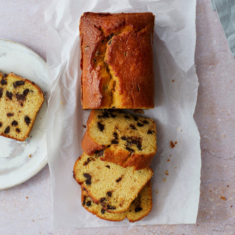Orange and mandarin loaf slice